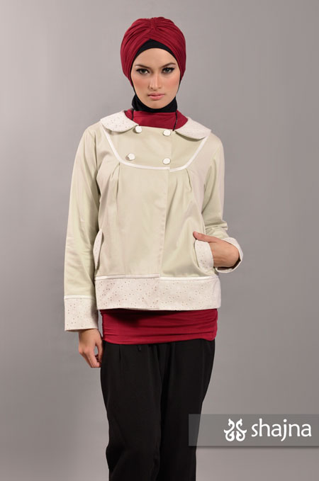 SK319 - JAKET PENDEK KREM