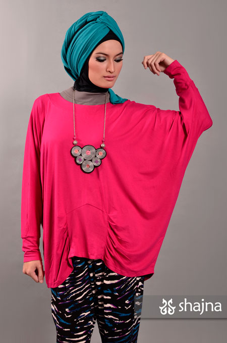 SK330A - BOXY ASYMMETRICAL TOP